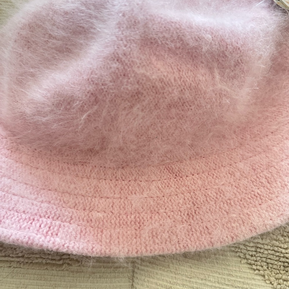 NWT Wilson Leather Bucket Hat Soft Pink Fuzzy Hat size L/XL